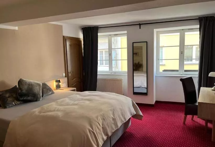 ペンション Zur Post