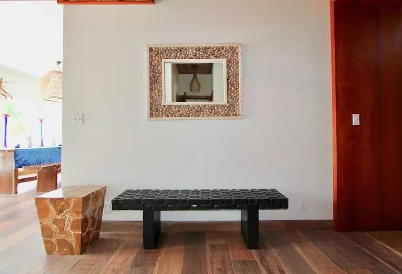 Villa Aurora Estate