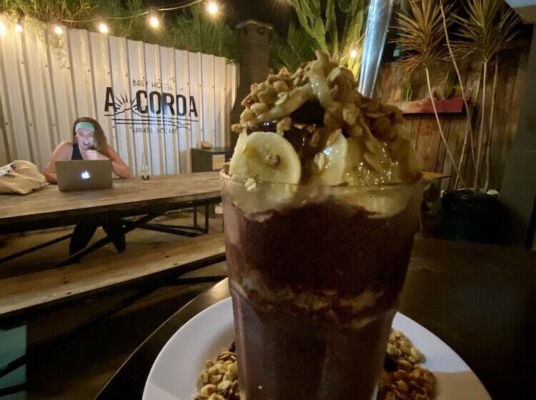 A Coroa Hostel & Suites