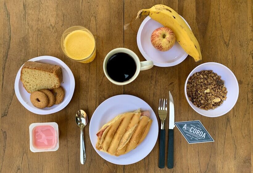 A Coroa Hostel & Suites