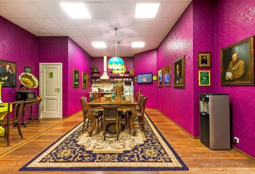 Retkeilymaja Friends On Liteiny