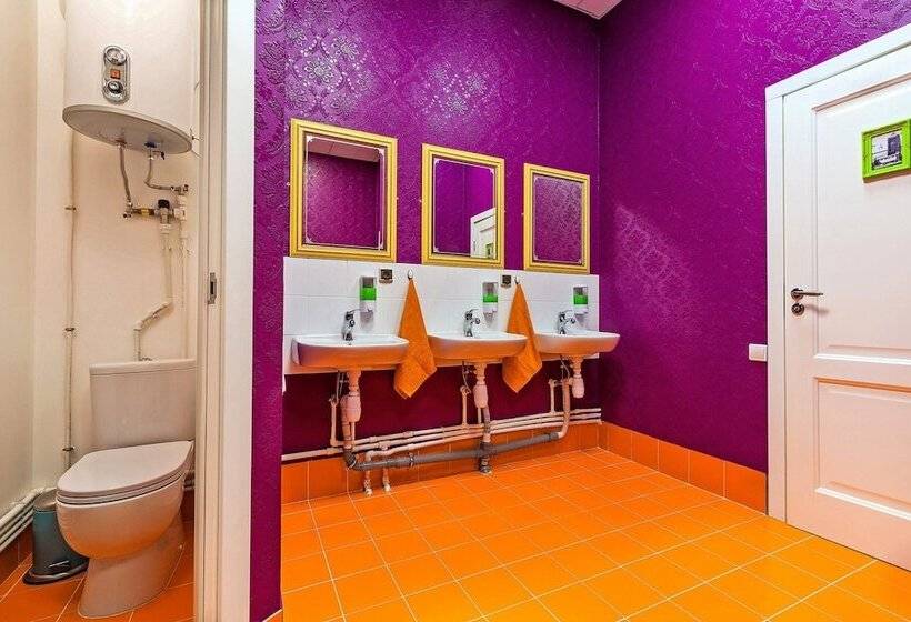 Retkeilymaja Friends On Liteiny