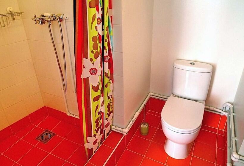 Retkeilymaja Friends On Liteiny