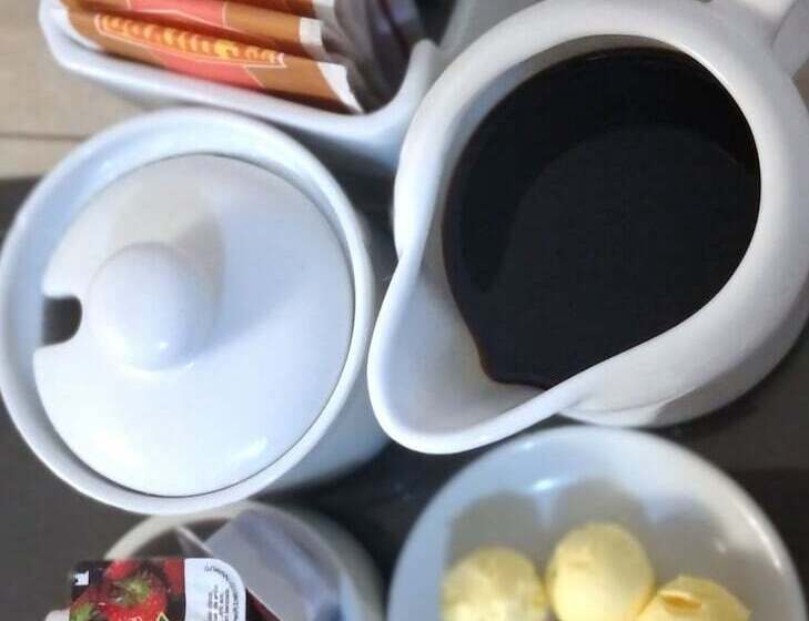 Mapi Guest House   Hostel