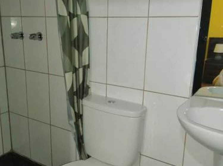 Mapi Guest House   Hostel