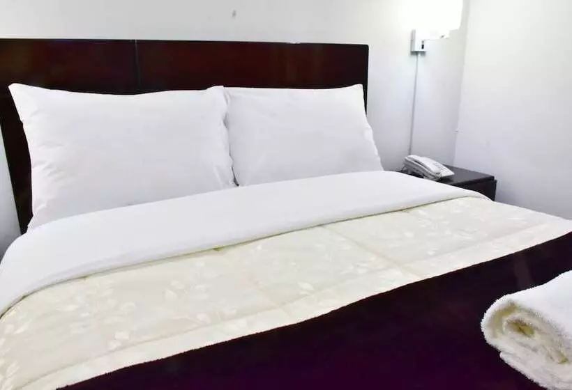 Mapi Guest House   Hostel