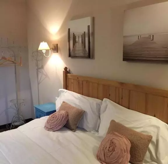 ベッドアンドブレックファースト Casa Rosa