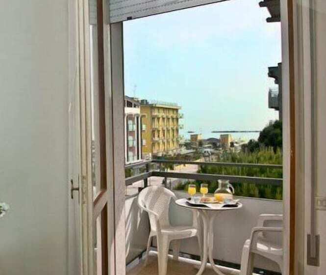 مسافرخانه Giardino