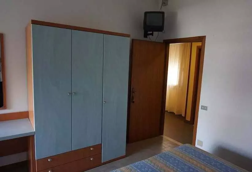 مسافرخانه Giardino