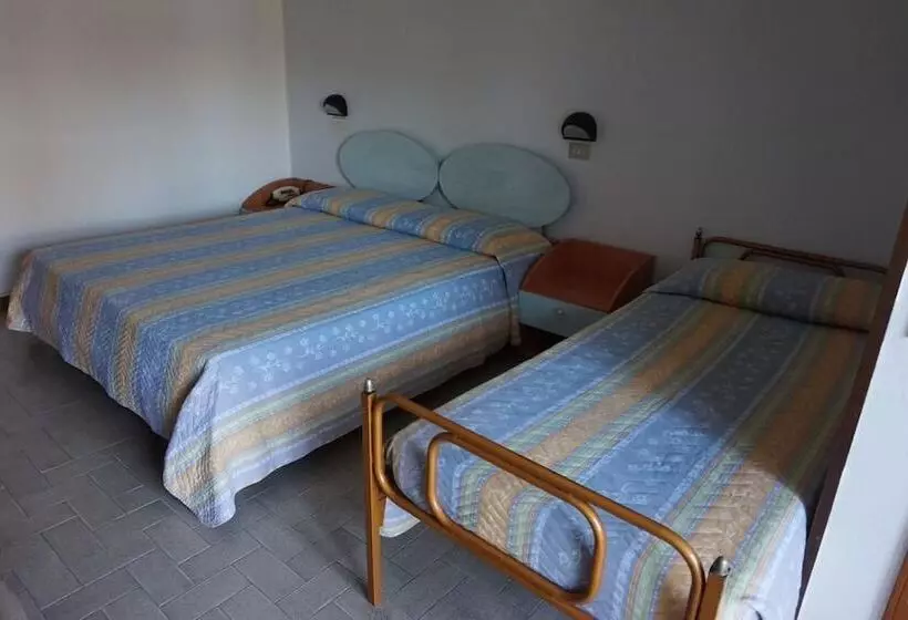 مسافرخانه Giardino