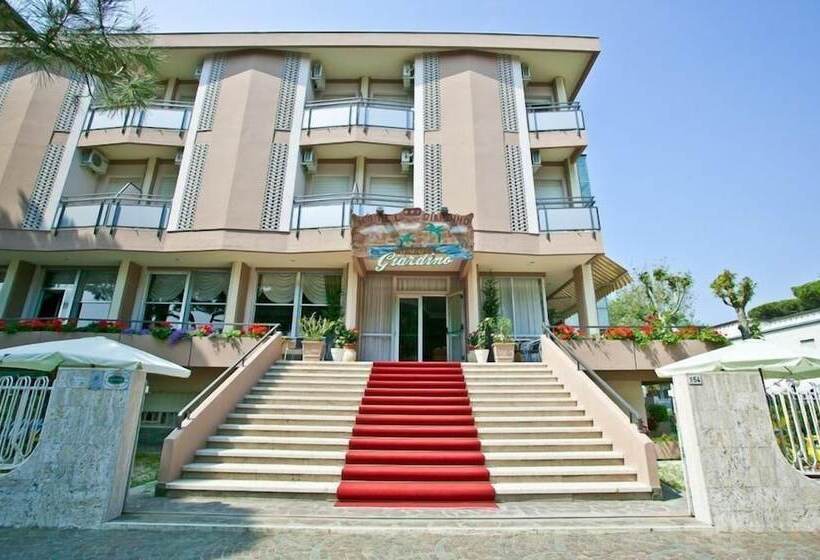 مسافرخانه Giardino