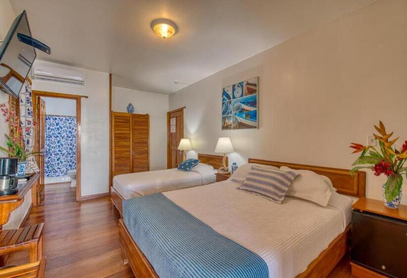 هتل Bocas Del Toro