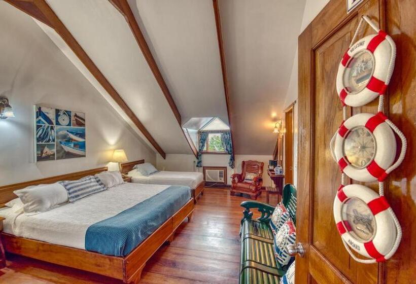 هتل Bocas Del Toro