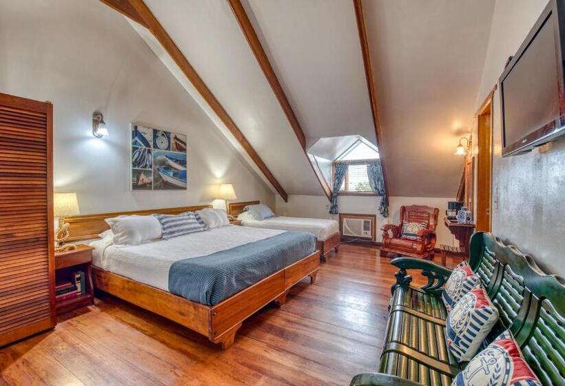 هتل Bocas Del Toro