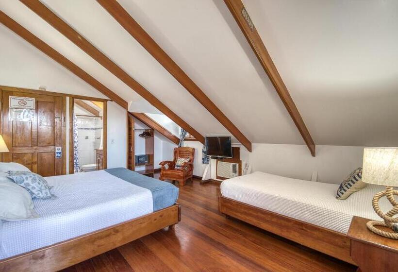 هتل Bocas Del Toro