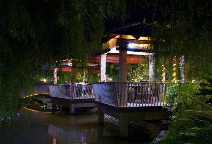 فندق Laman Pesona Resort & Spa