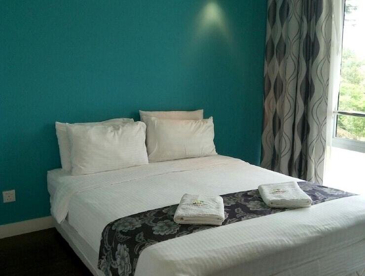 فندق Laman Pesona Resort & Spa