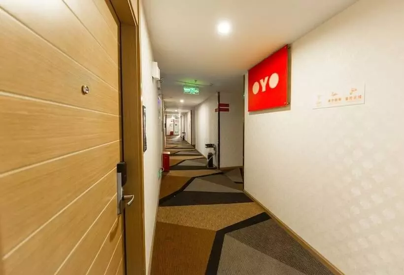 هتل Oyo 8011