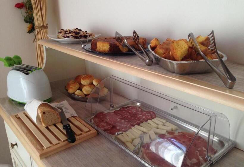 فندق ريفى Agriturismo Renai E Monte