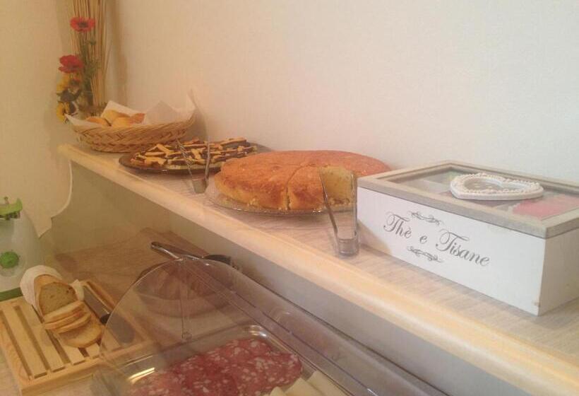 فندق ريفى Agriturismo Renai E Monte