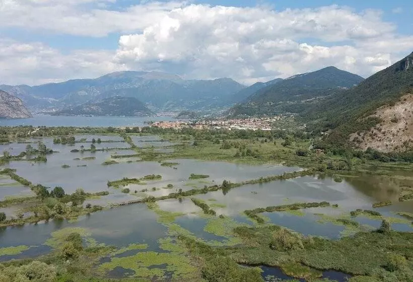 Maaseutuhotelli Agriturismo Terra E Lago D'iseo Franciacorta