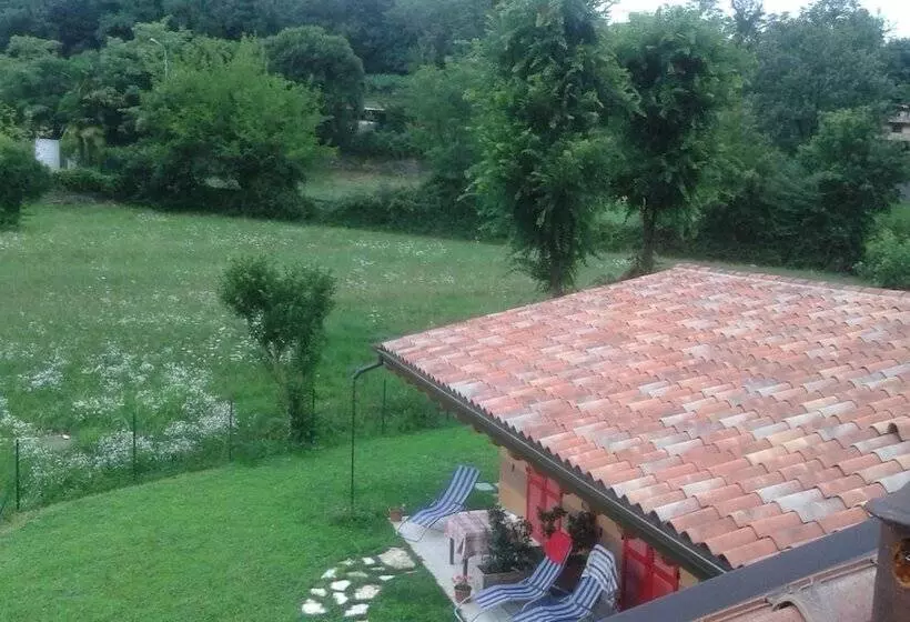 Maaseutuhotelli Agriturismo Terra E Lago D'iseo Franciacorta