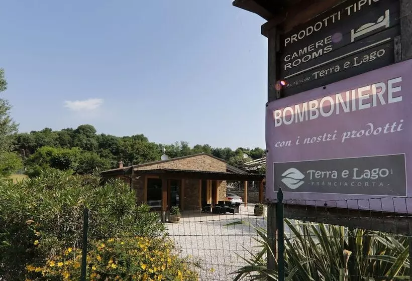 Maaseutuhotelli Agriturismo Terra E Lago D'iseo Franciacorta
