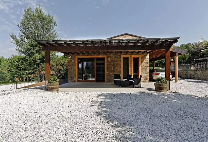 Maaseutuhotelli Agriturismo Terra E Lago D'iseo Franciacorta