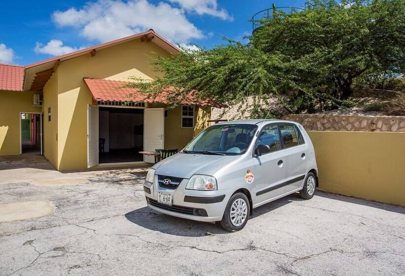 هتل Willemstad Resort