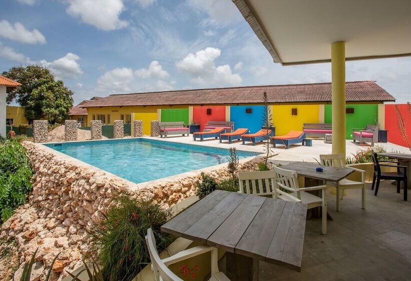 هتل Willemstad Resort