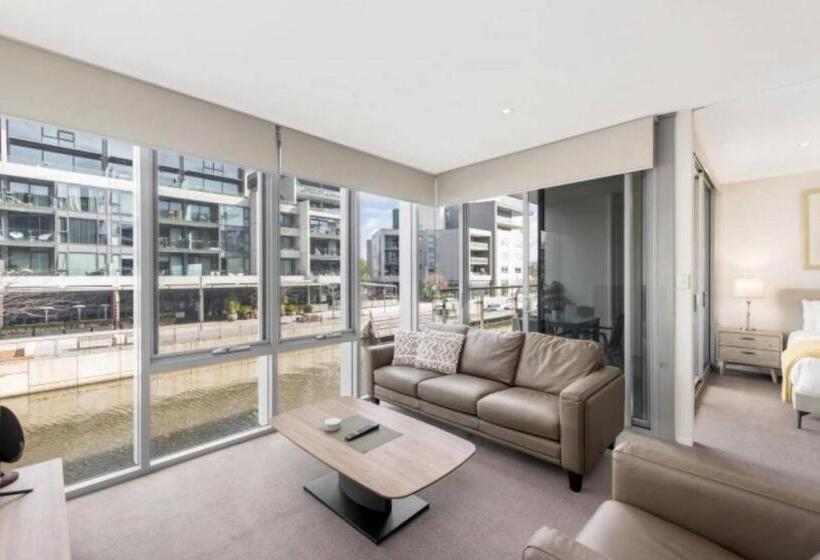 Lakefront 116 Kingston Act