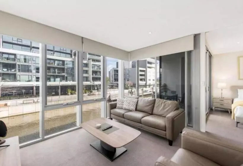 Lakefront 116 Kingston Act