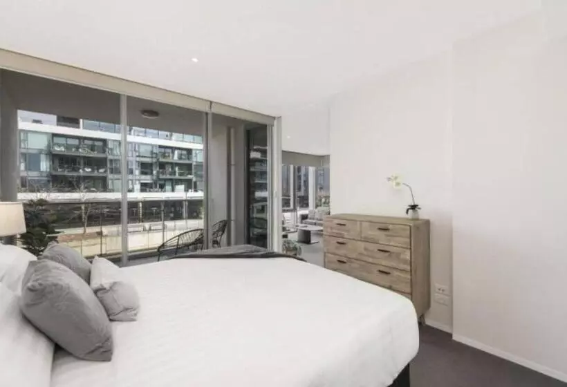 Lakefront 116 Kingston Act