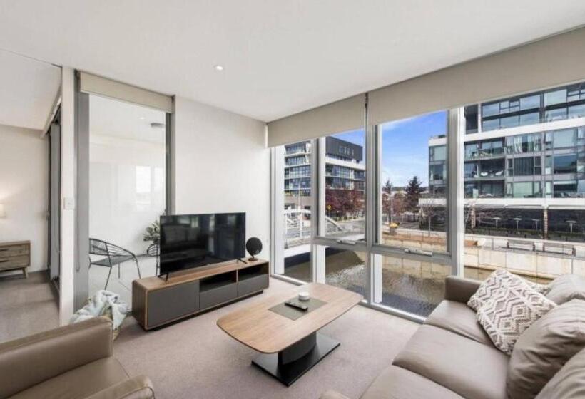 Lakefront 116 Kingston Act