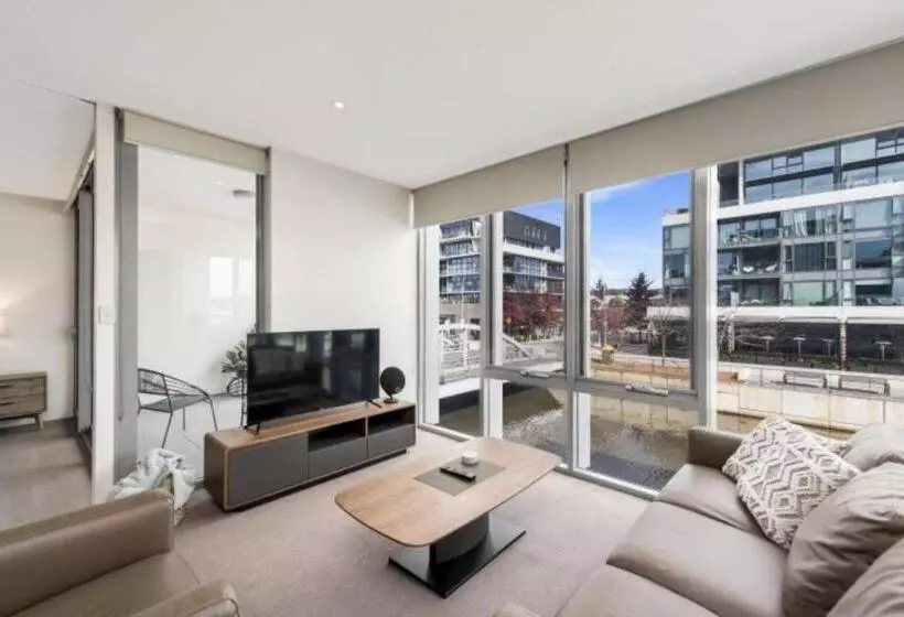 Lakefront 116 Kingston Act