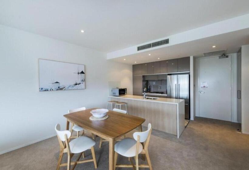 Lakefront 116 Kingston Act