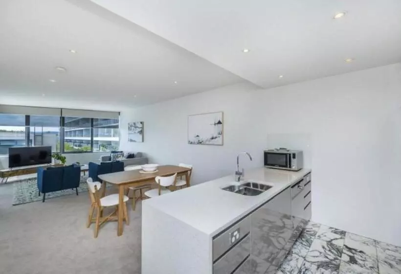 Lakefront 116 Kingston Act