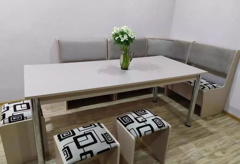 پانسیون Anush`s B&b