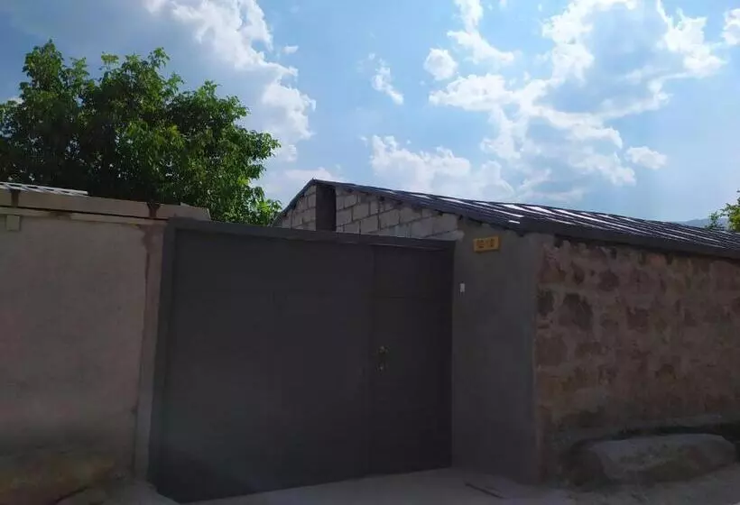 پانسیون Anush`s B&b