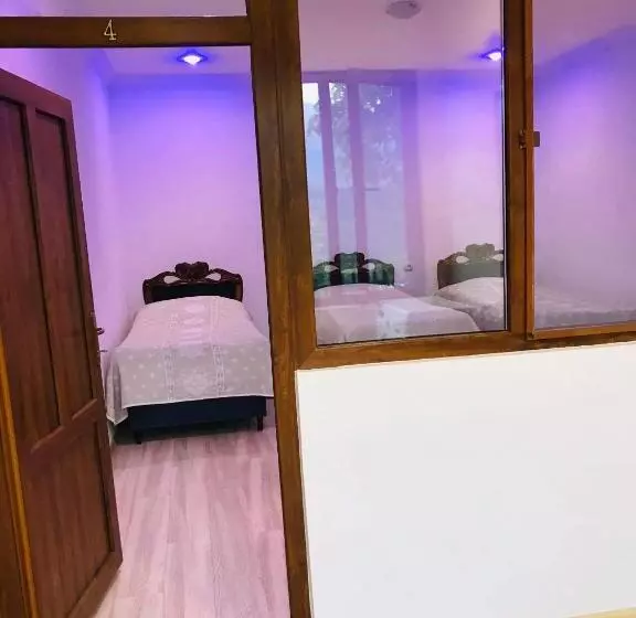 پانسیون Anush`s B&b