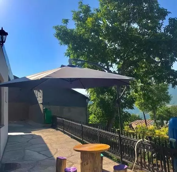 پانسیون Anush`s B&b