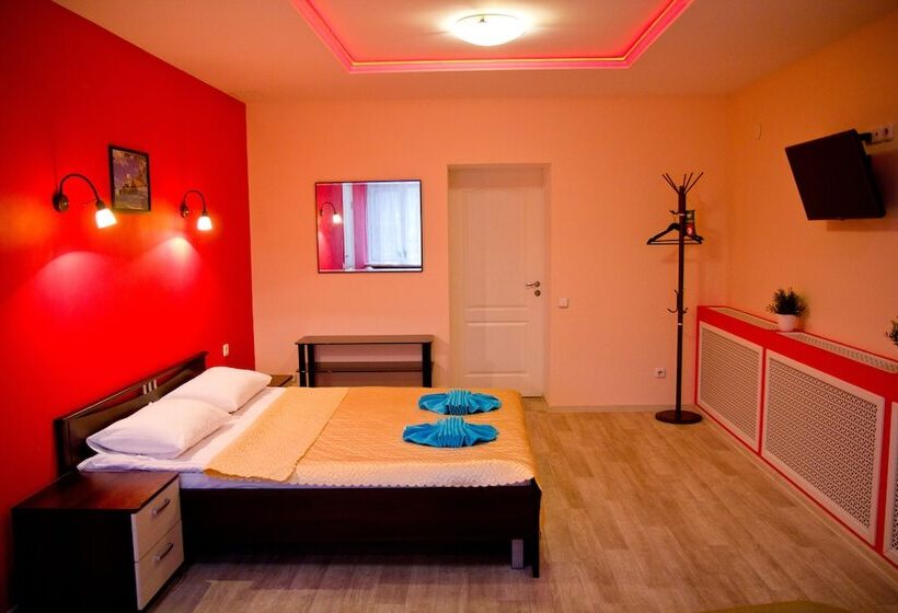 Пансион Guest House Alyans