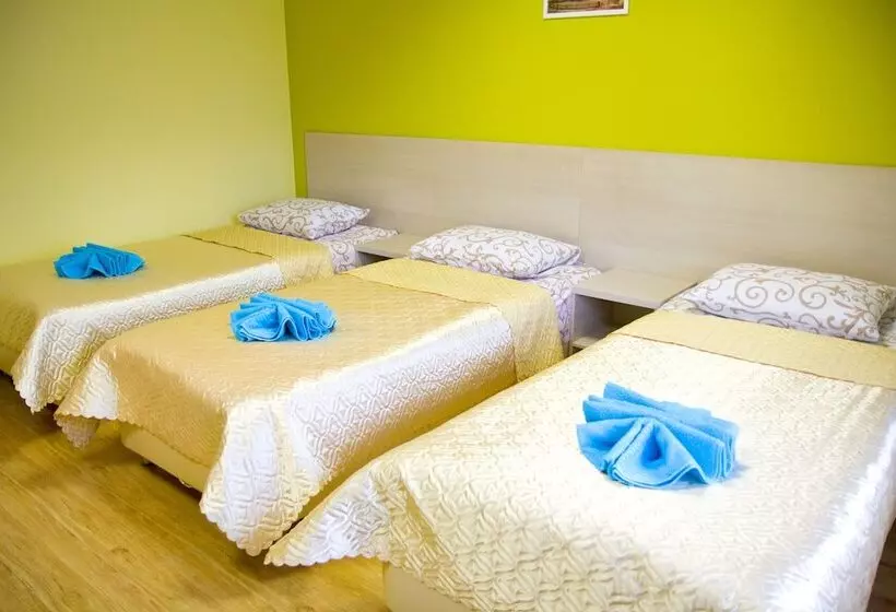 پانسیون Guest House Alyans