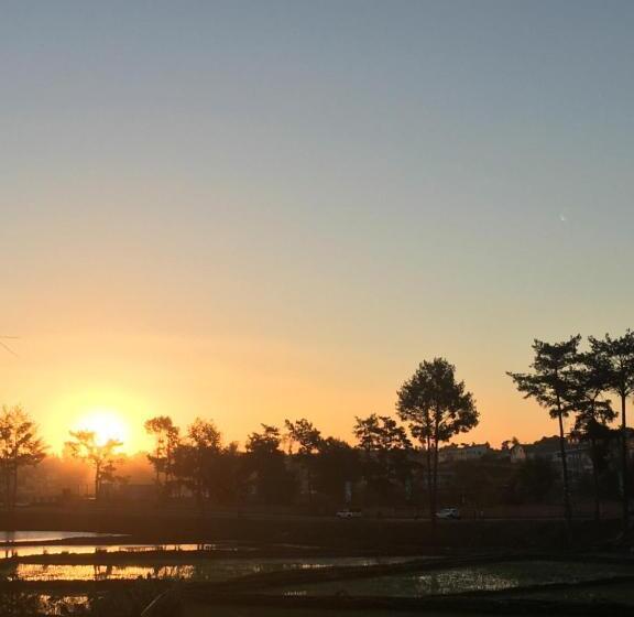 پانسیون Homelidays