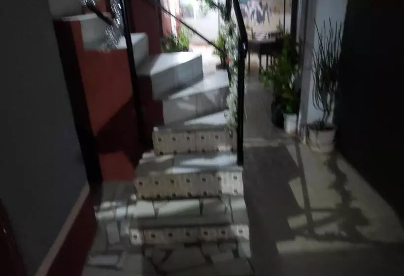 پانسیون Homelidays