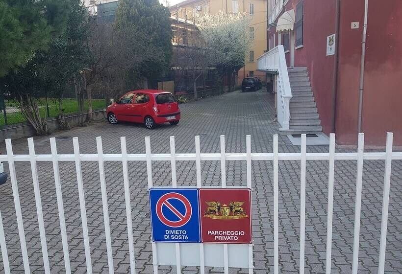 پانسیون Venice Lion Residence Vespucci