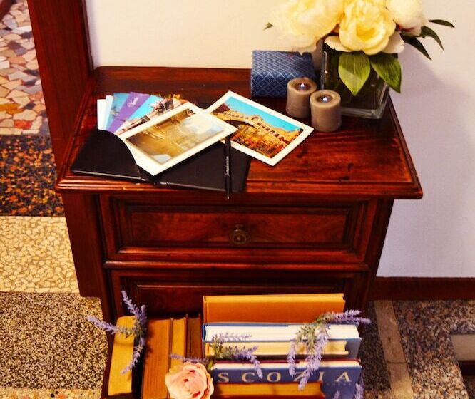 پانسیون Venice Lion Residence Vespucci