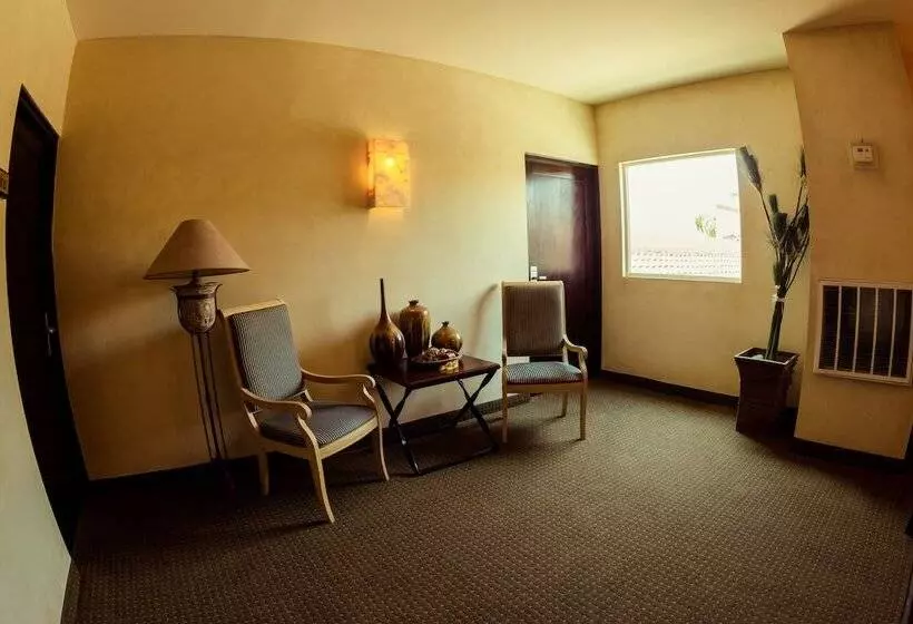 Barrokas Hotel & Suites