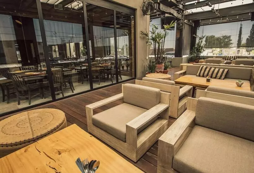 Barrokas Hotel & Suites