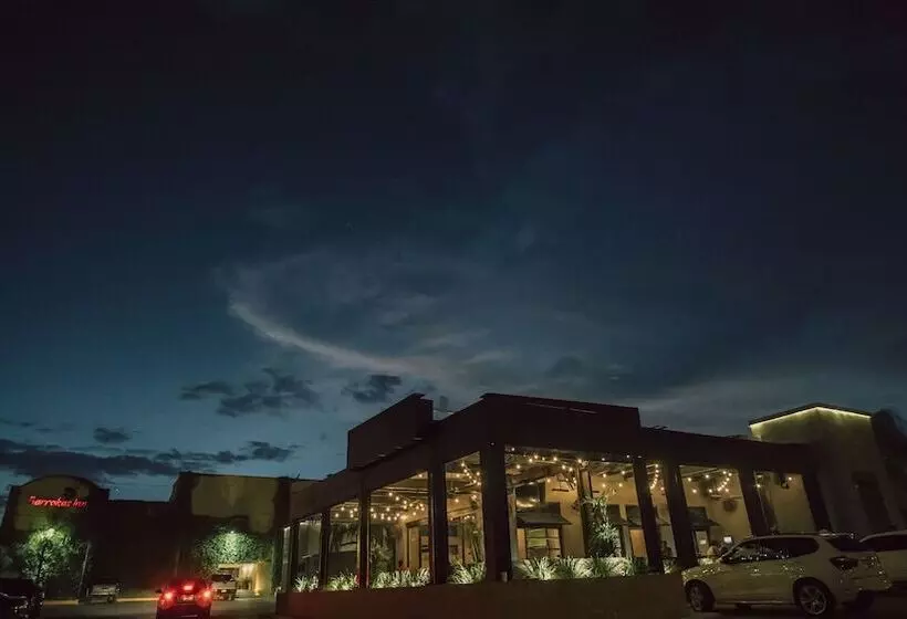 Barrokas Hotel & Suites